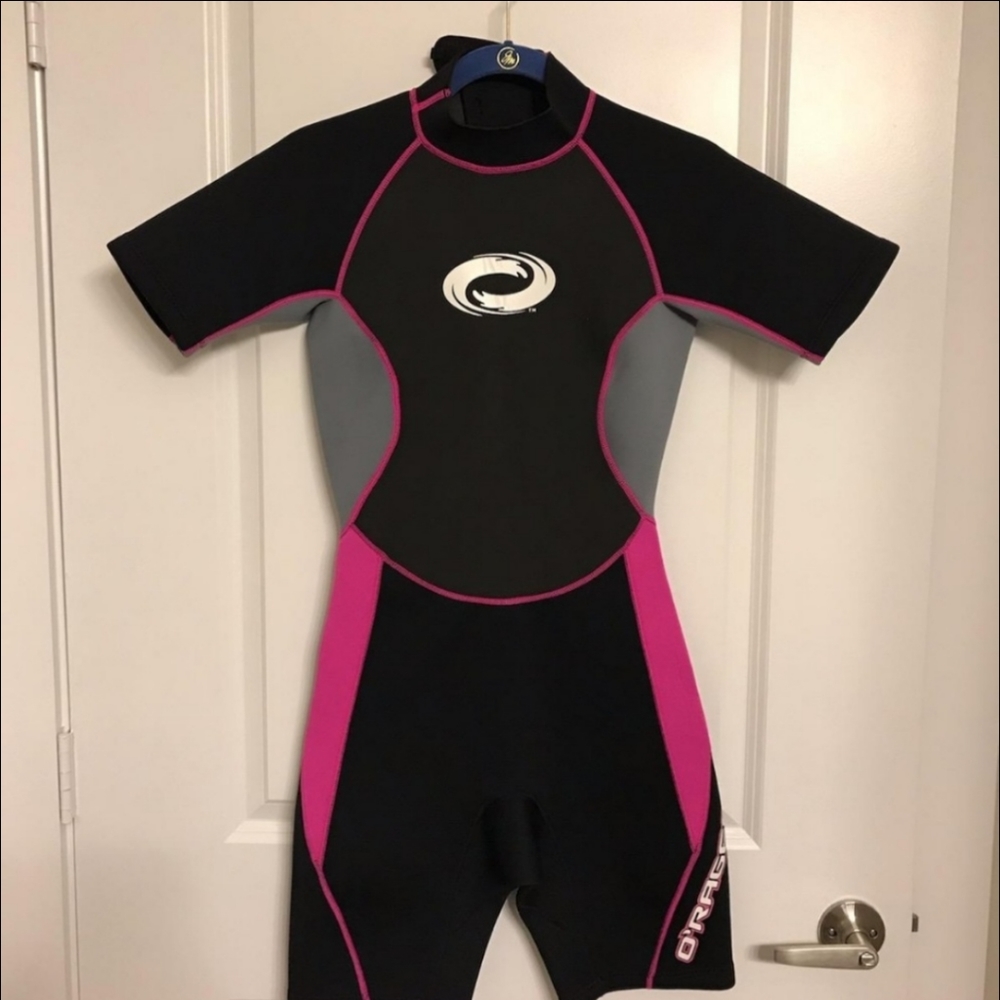 NWT 💦 WETSUIT💦